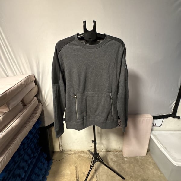 Guess Sweatshirt Gray Black Zipper Pockets