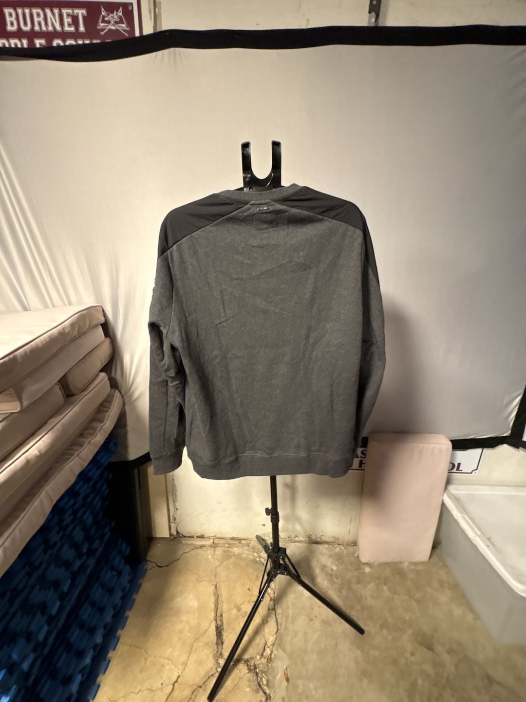 Guess Sweatshirt Gray Black Zipper Pockets 5