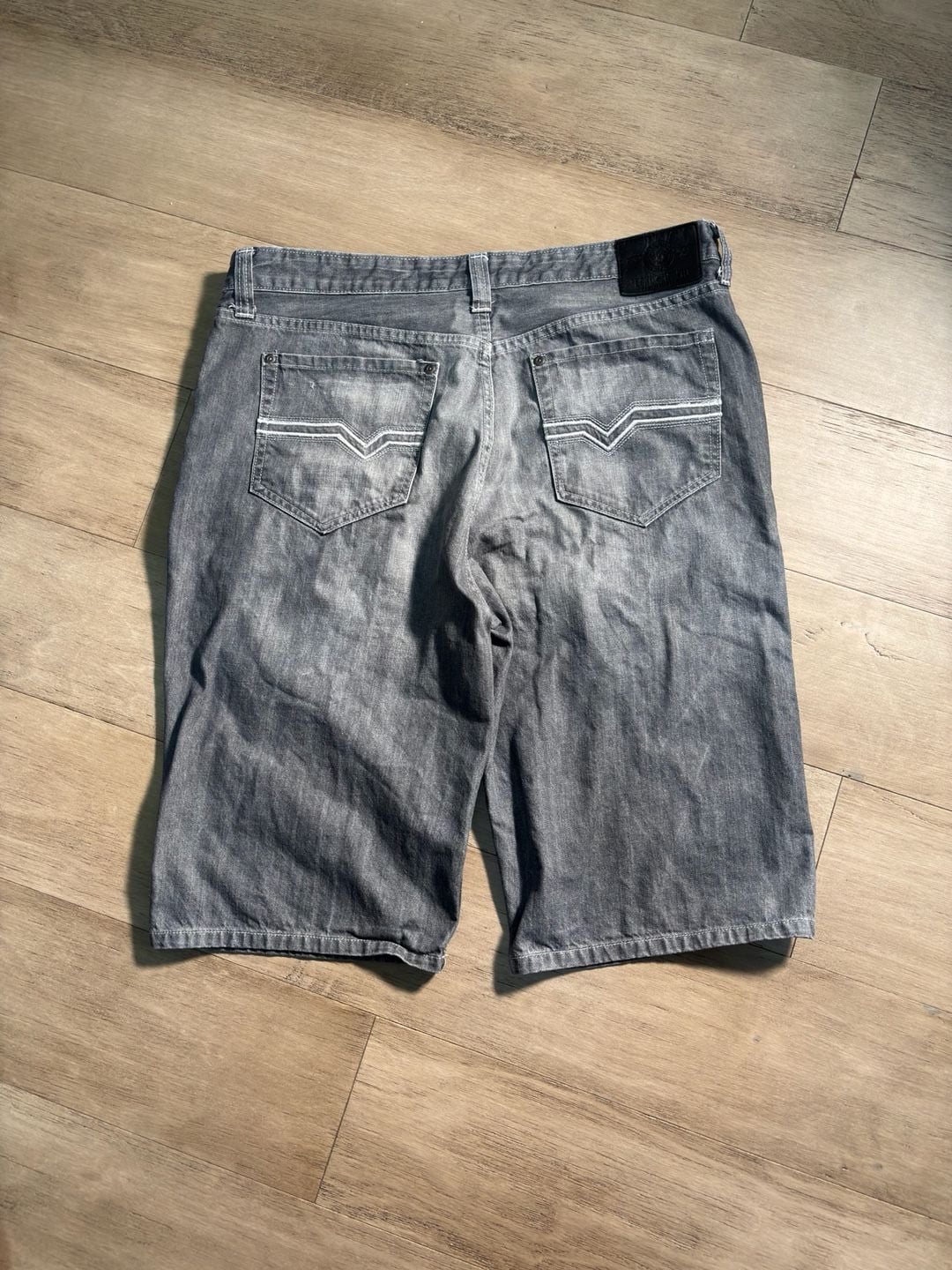 Vintage Y2K Ecko Unltd Jean Shorts Size 38 Grey Denim Hang 'Em High Baggy Jorts 7