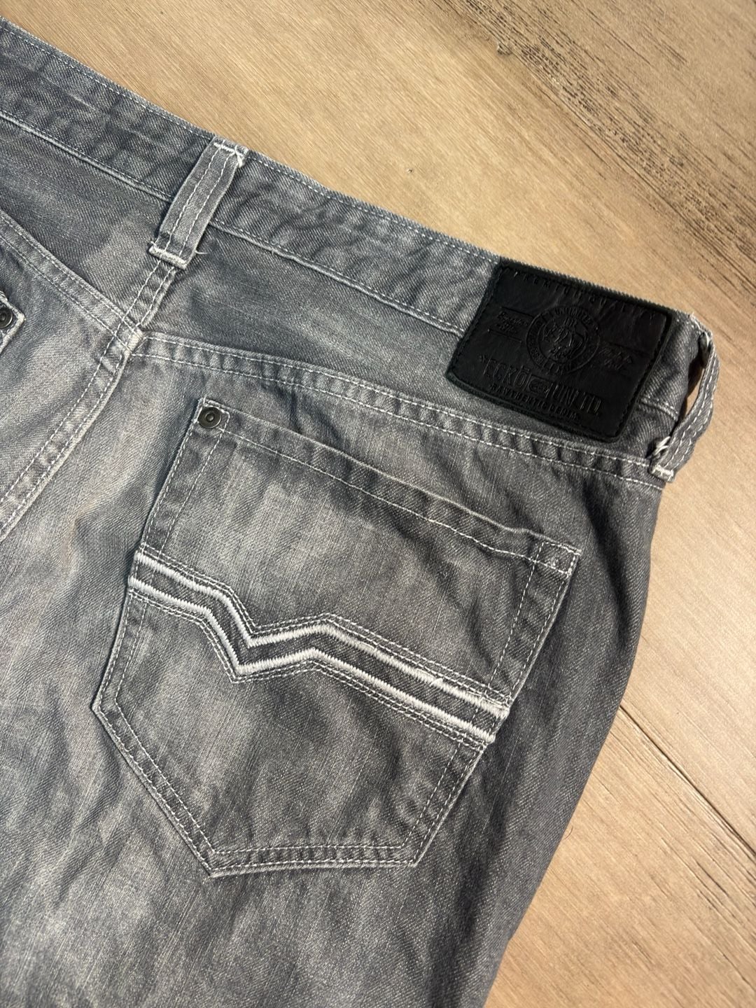 Vintage Y2K Ecko Unltd Jean Shorts Size 38 Grey Denim Hang 'Em High Baggy Jorts 8