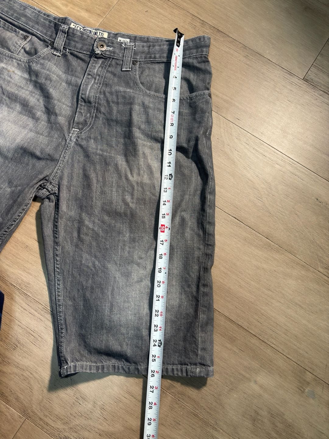 Vintage Y2K Ecko Unltd Jean Shorts Size 38 Grey Denim Hang 'Em High Baggy Jorts 10