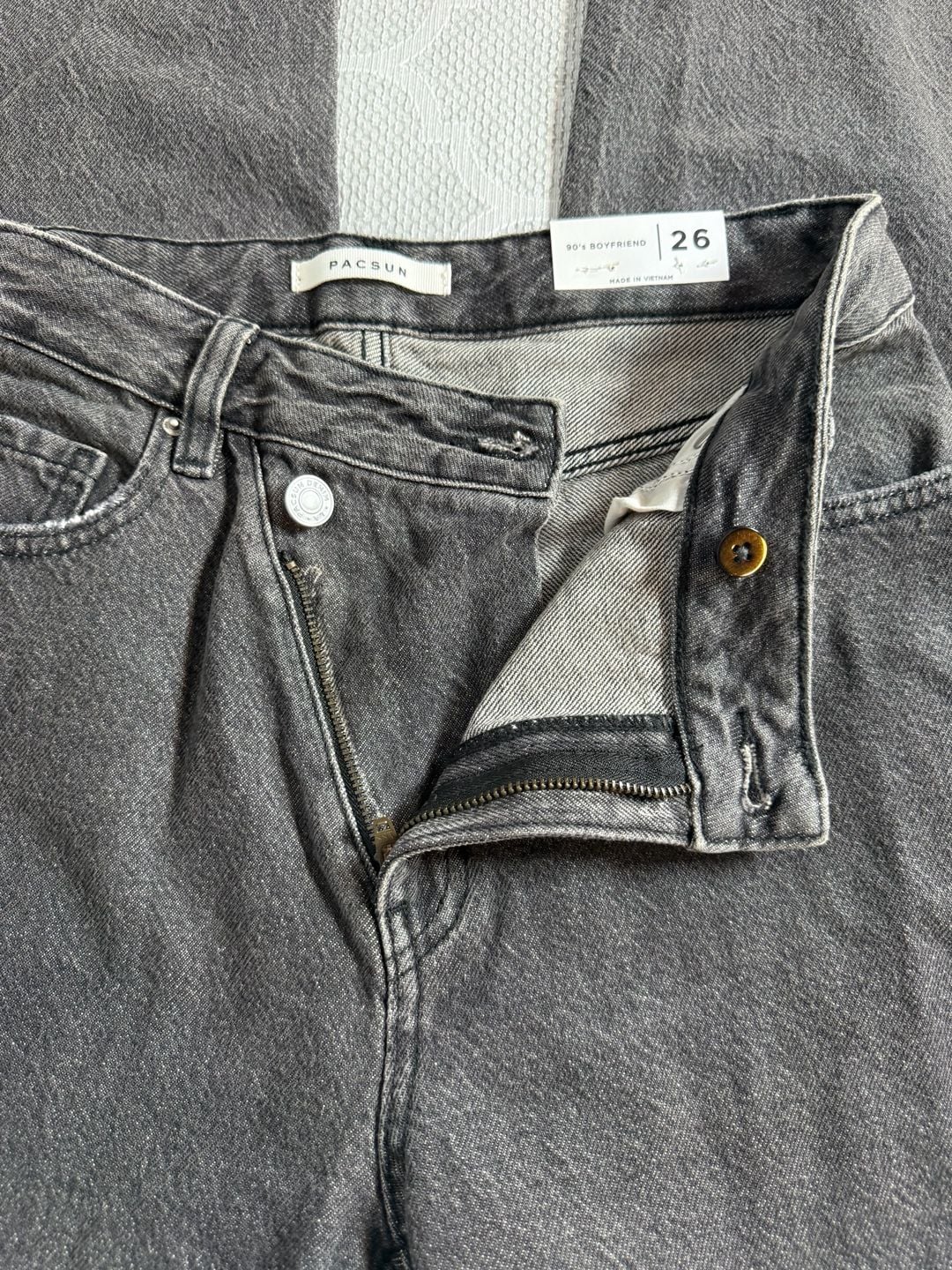 Product thumbnail 6