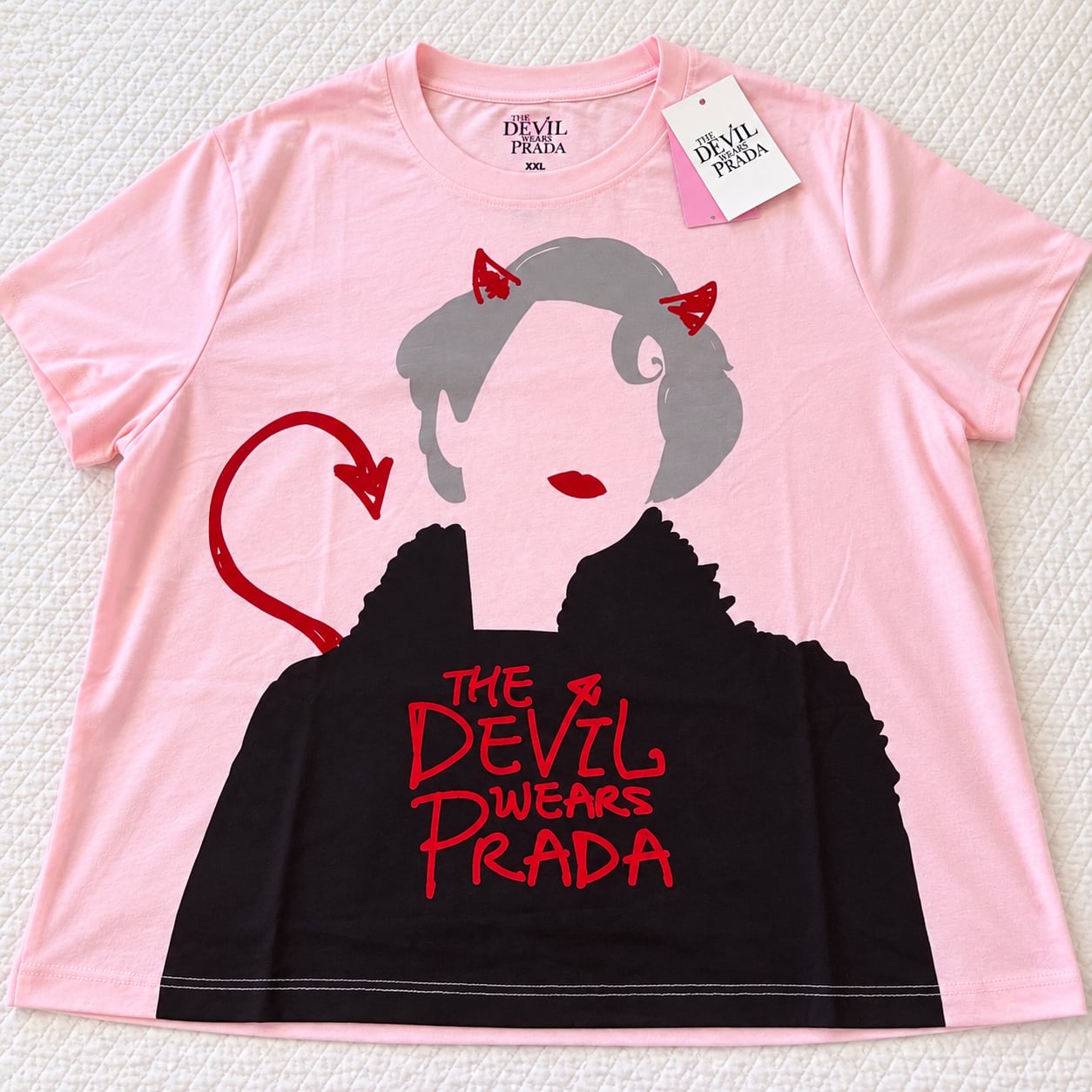 The Devil Wears Prada Women’s Graphic T-Shirt Pink XXL NWT Movie Tee 2