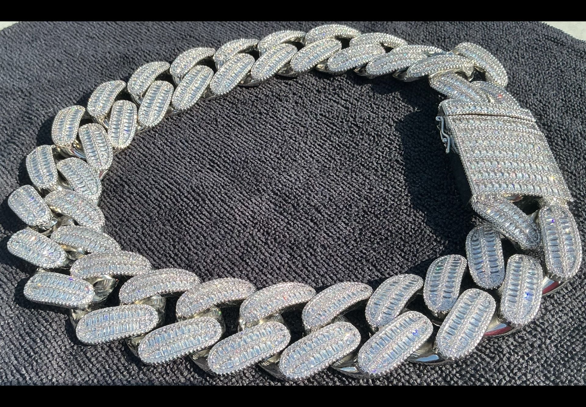 Product thumbnail 4