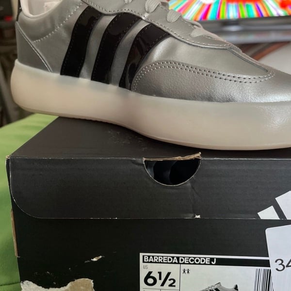 Adidas Barreda Decode J Size 6.5 Silver Black Sneakers