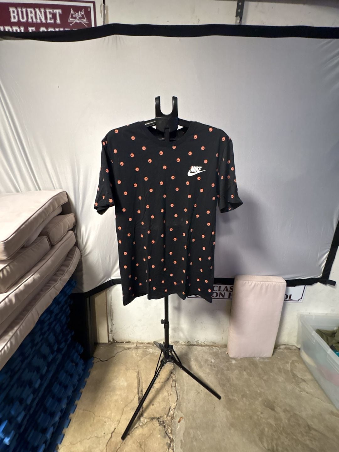 Nike Go The Extra Smile Graphic T-Shirt Size L Black 2