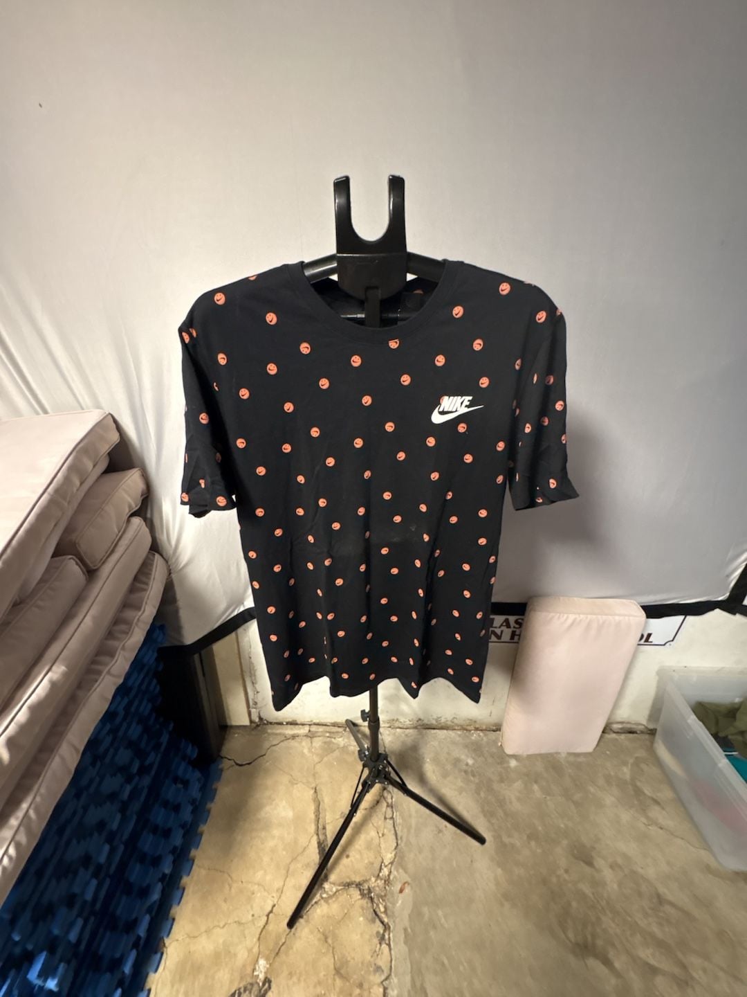 Nike Go The Extra Smile Graphic T-Shirt Size L Black 3