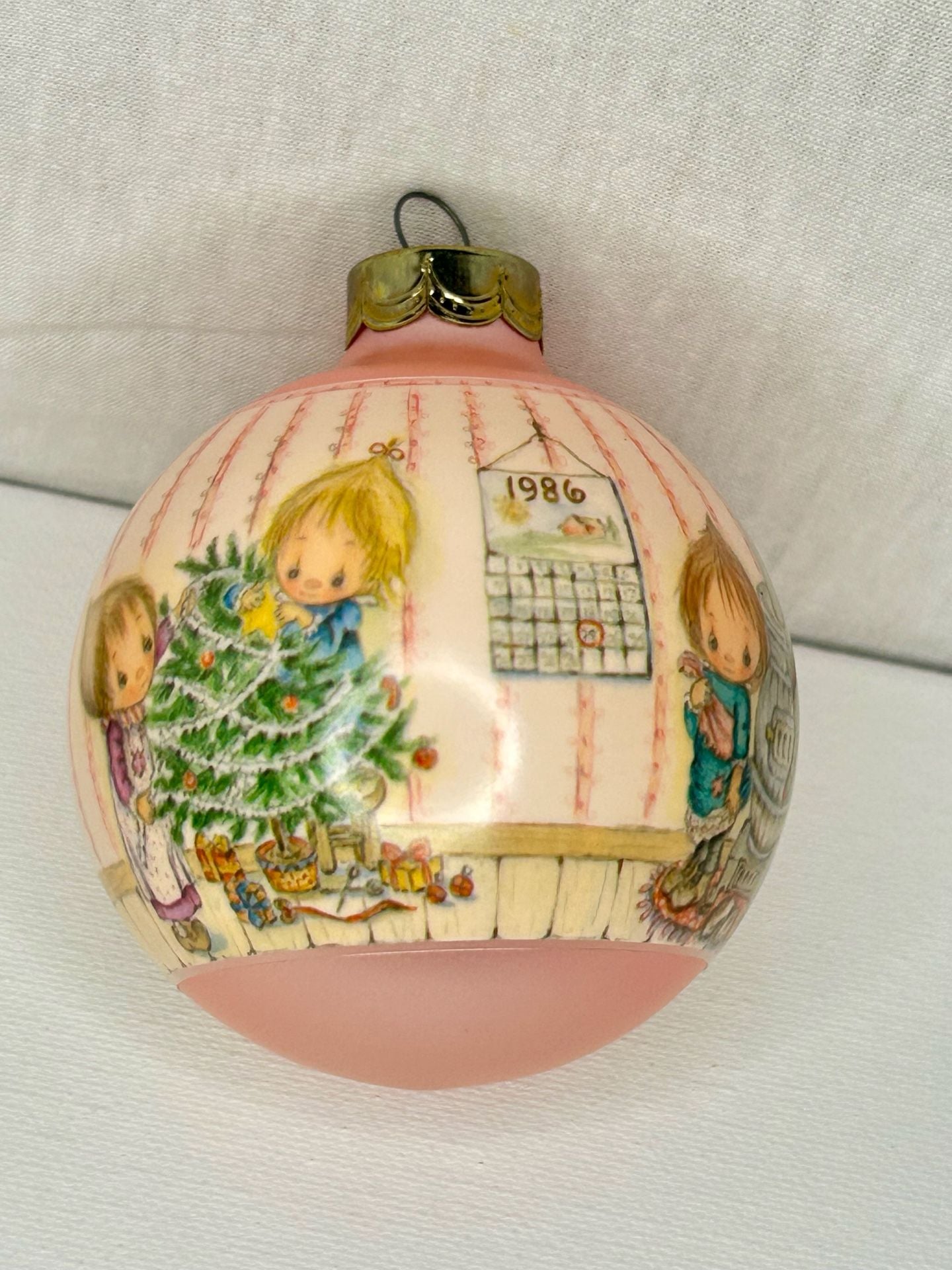 Hallmark 1986 Betsey Clark Home For Christmas Glass Ball Ornament Pink 2