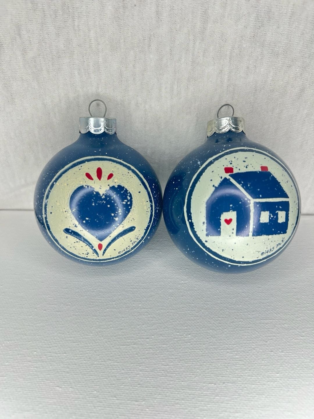 Hallmark Mary Emmerling Christmas In The Country Glass Ball Ornaments Set of 2 2