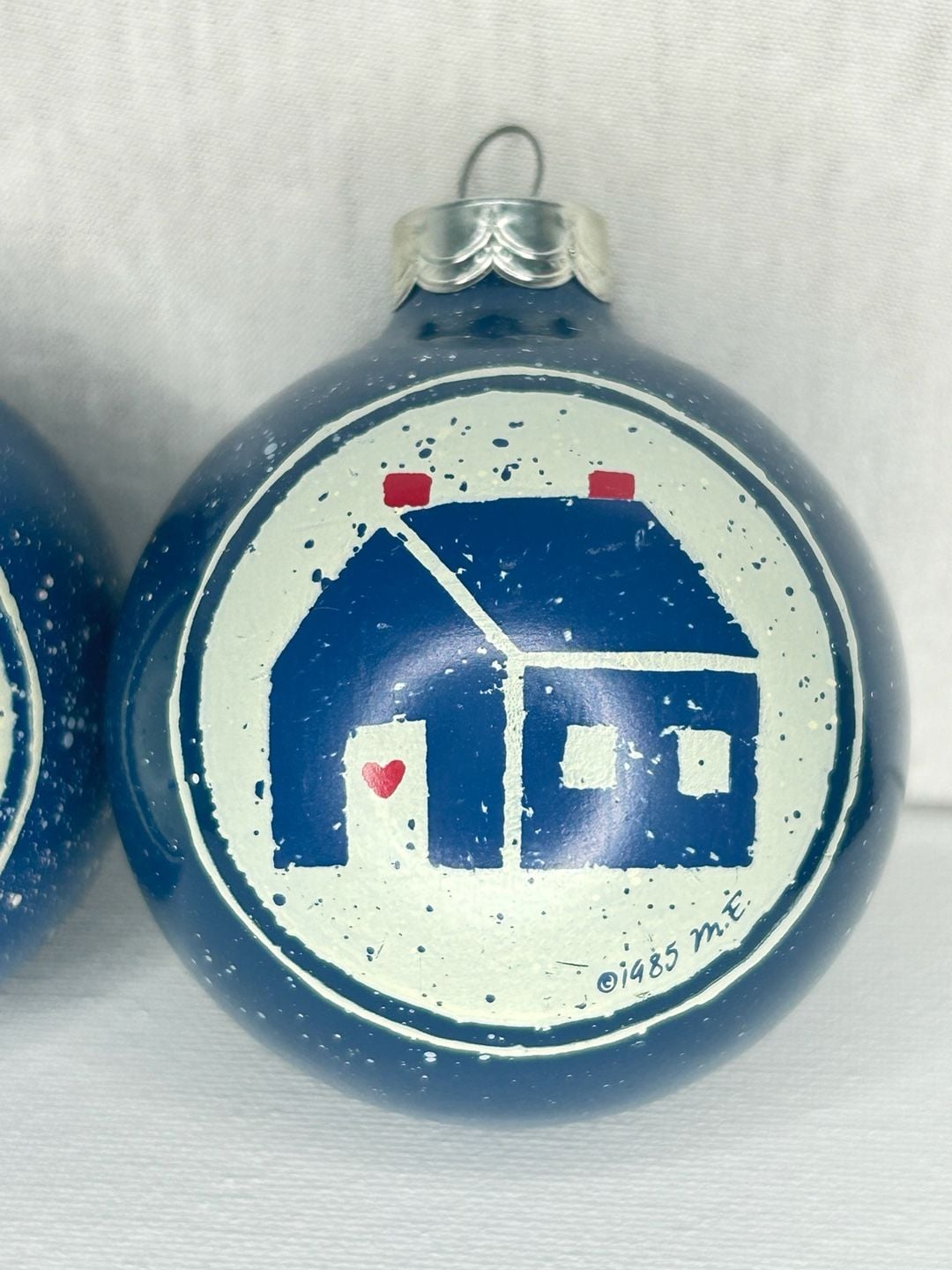 Hallmark Mary Emmerling Christmas In The Country Glass Ball Ornaments Set of 2 4