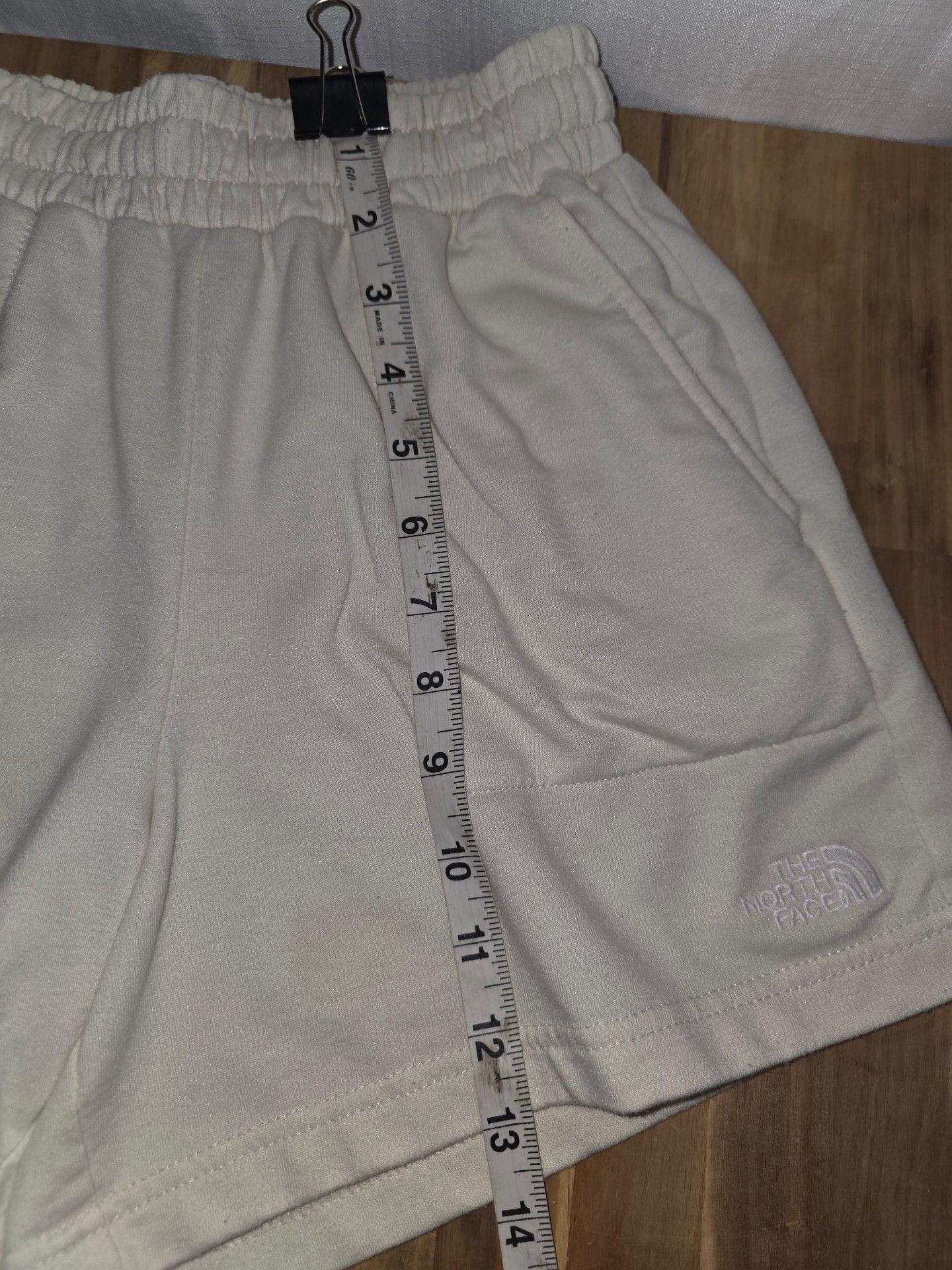 The North Face Sweat Shorts Cream Cotton 5