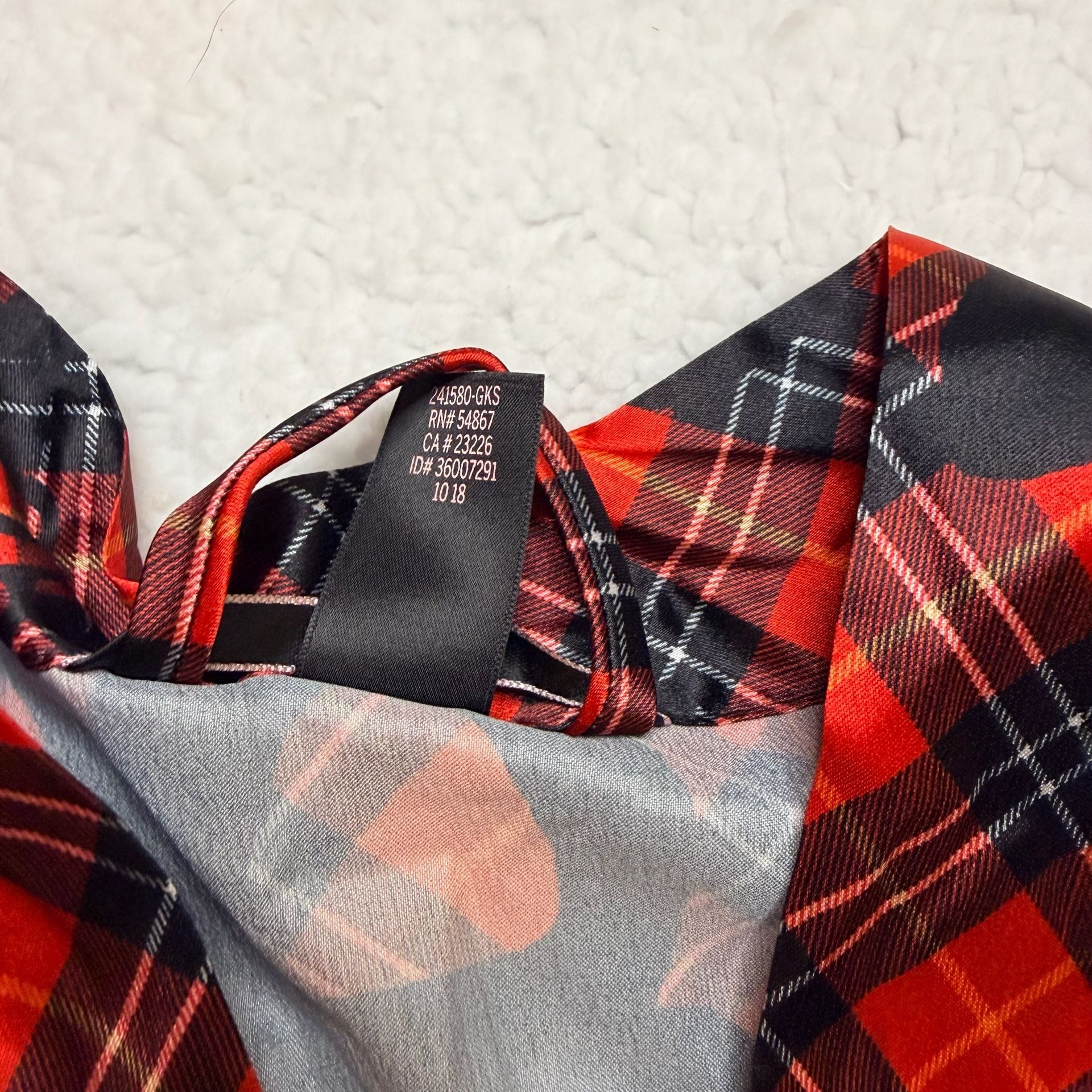 Victoria's Secret Satin Plaid Robe Size XS/S Red Black 4