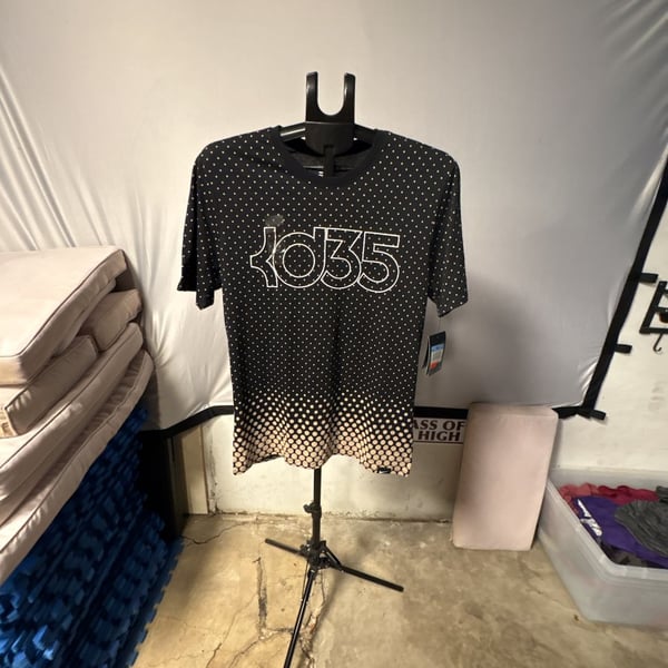 Nike KD35 T-Shirt Size M Black Polka Dot Gradient