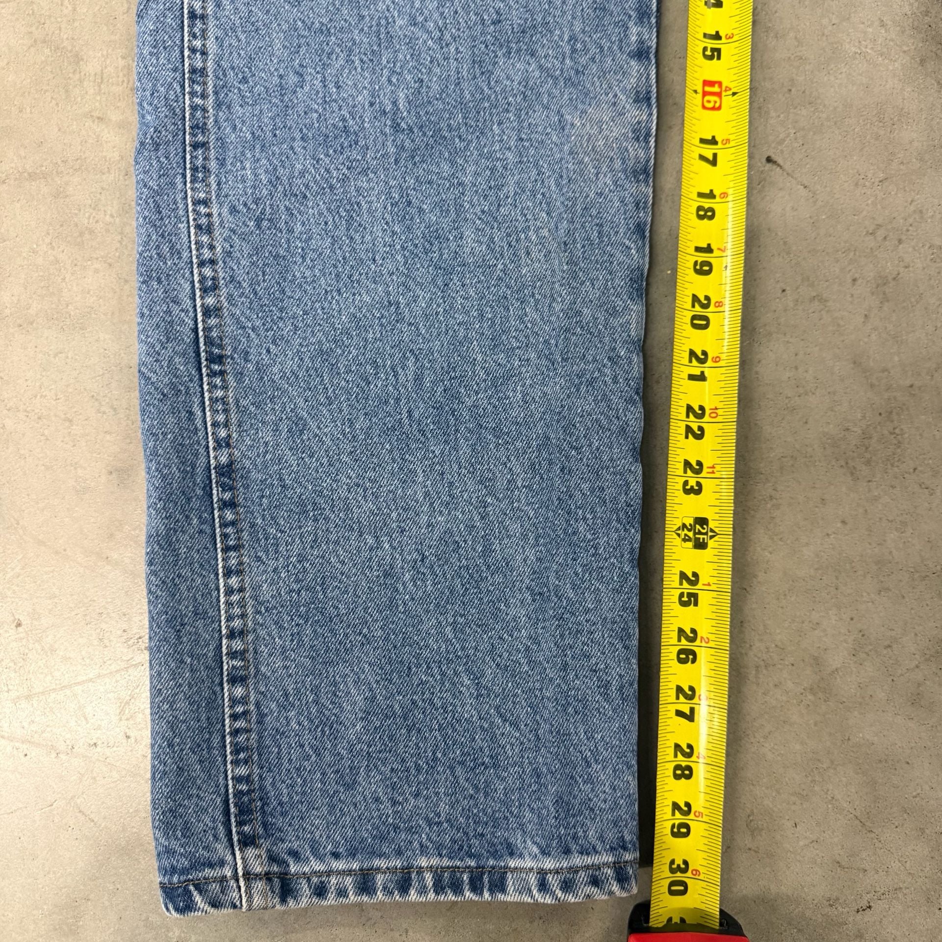 Wrangler Jeans Size 38x32 Blue Denim Regular Fit Straight Leg 7