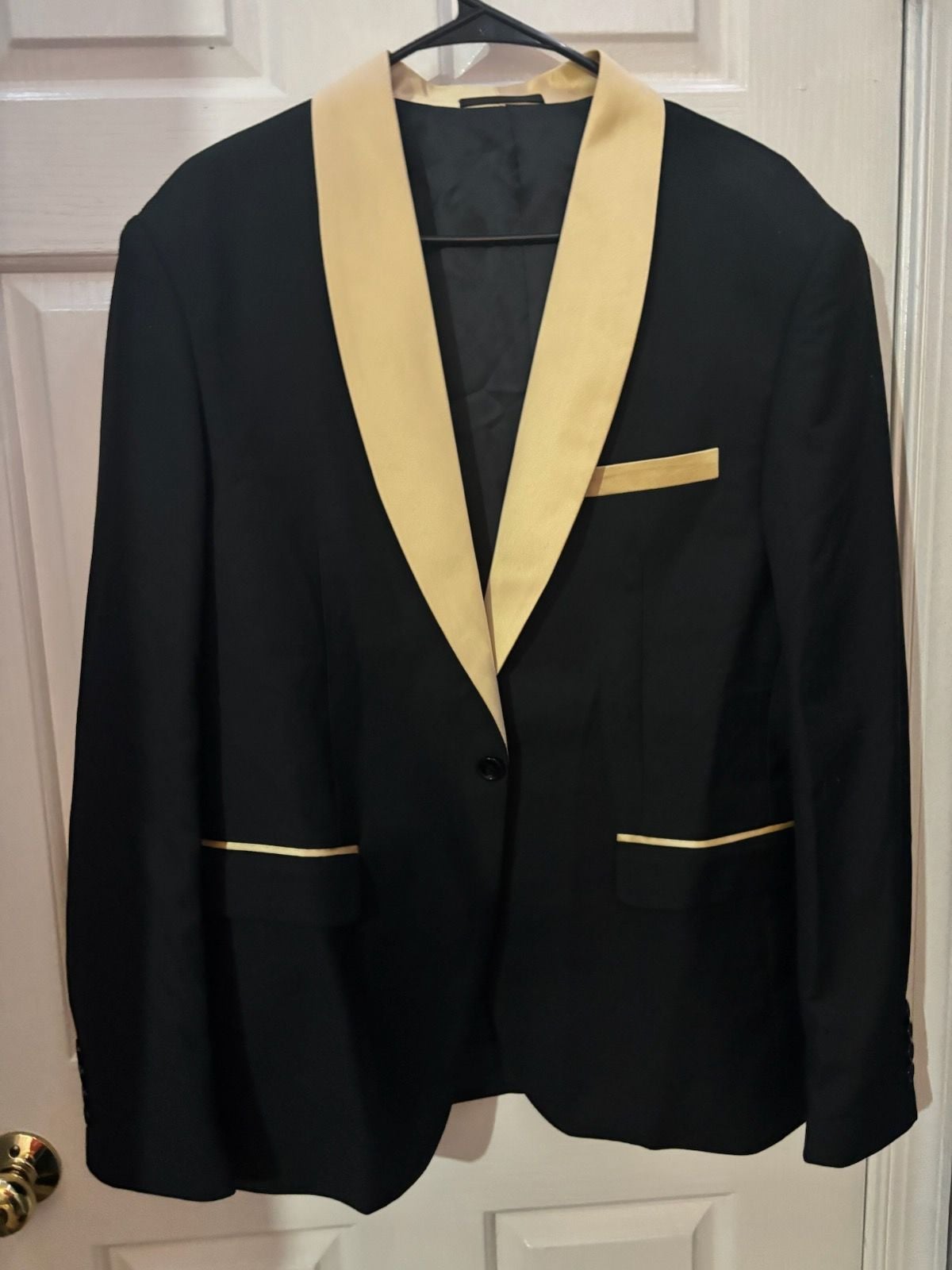 Shein Men's Black And Gold Shawl Lapel Suit Jacket Vest And Pants 2