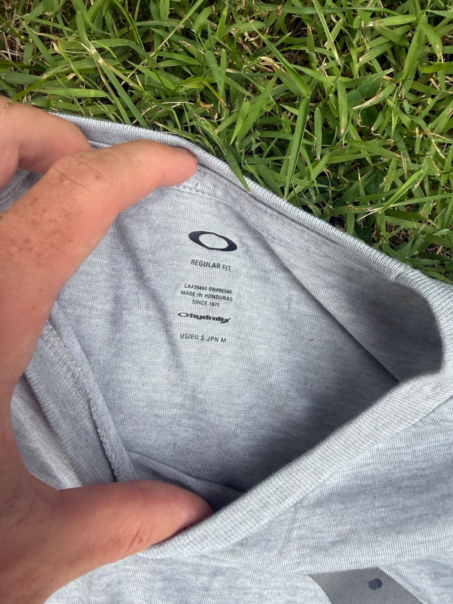 Oakley Gray Hydrofree Regular Fit Short Sleeve T-Shirt with Camo Ellipse Logo 4