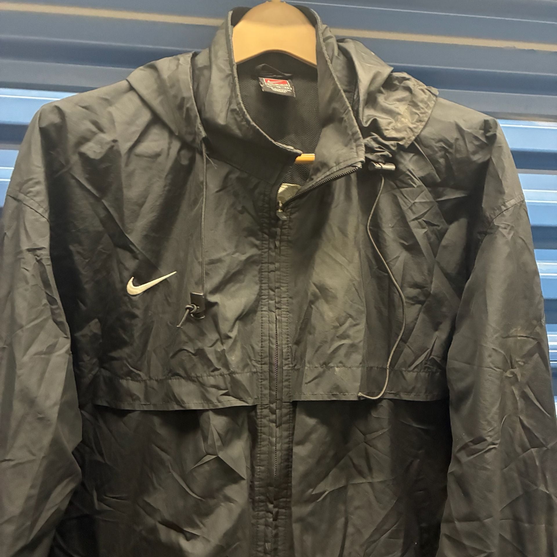 Nike vintage Team Windbreaker Jacket Size XL Black Winslow Athletics 3