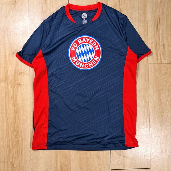 FC Bayern Munchen Soccer Jersey Size M Blue Red