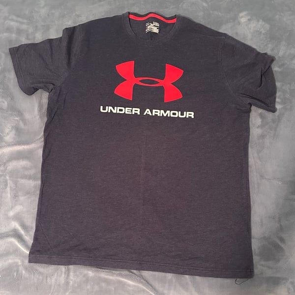 Under Armour UA Sportstyle Logo T-Shirt XL/16/18 Charcoal Gray