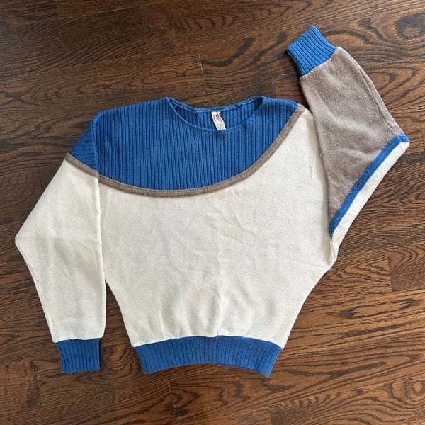 Confezioni Di Lusso Sweater Size M Vintage Made in Italy