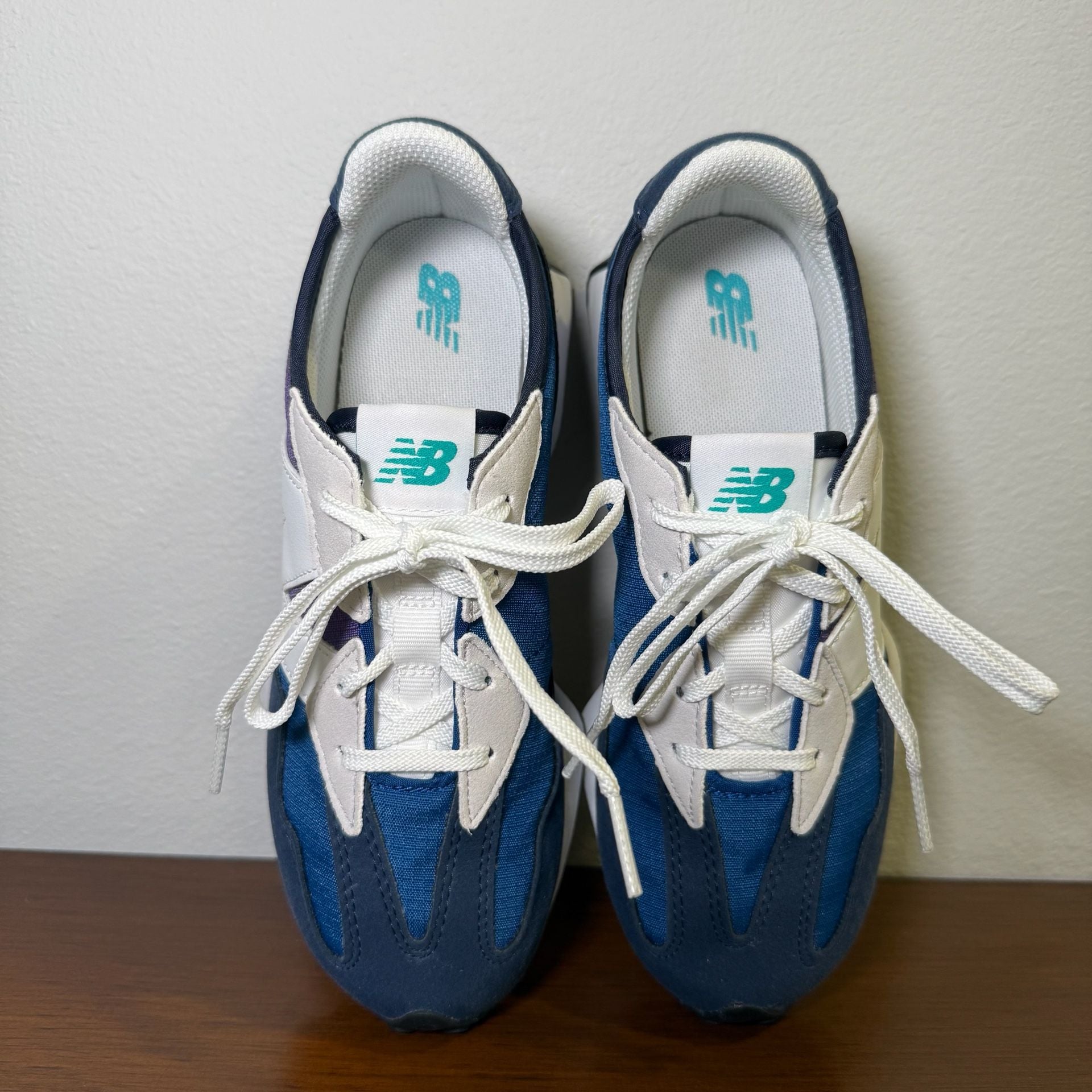 New Balance 327 Size 4 M Natural Indigo Lifestyle Sneaker Big kid 4Y 9