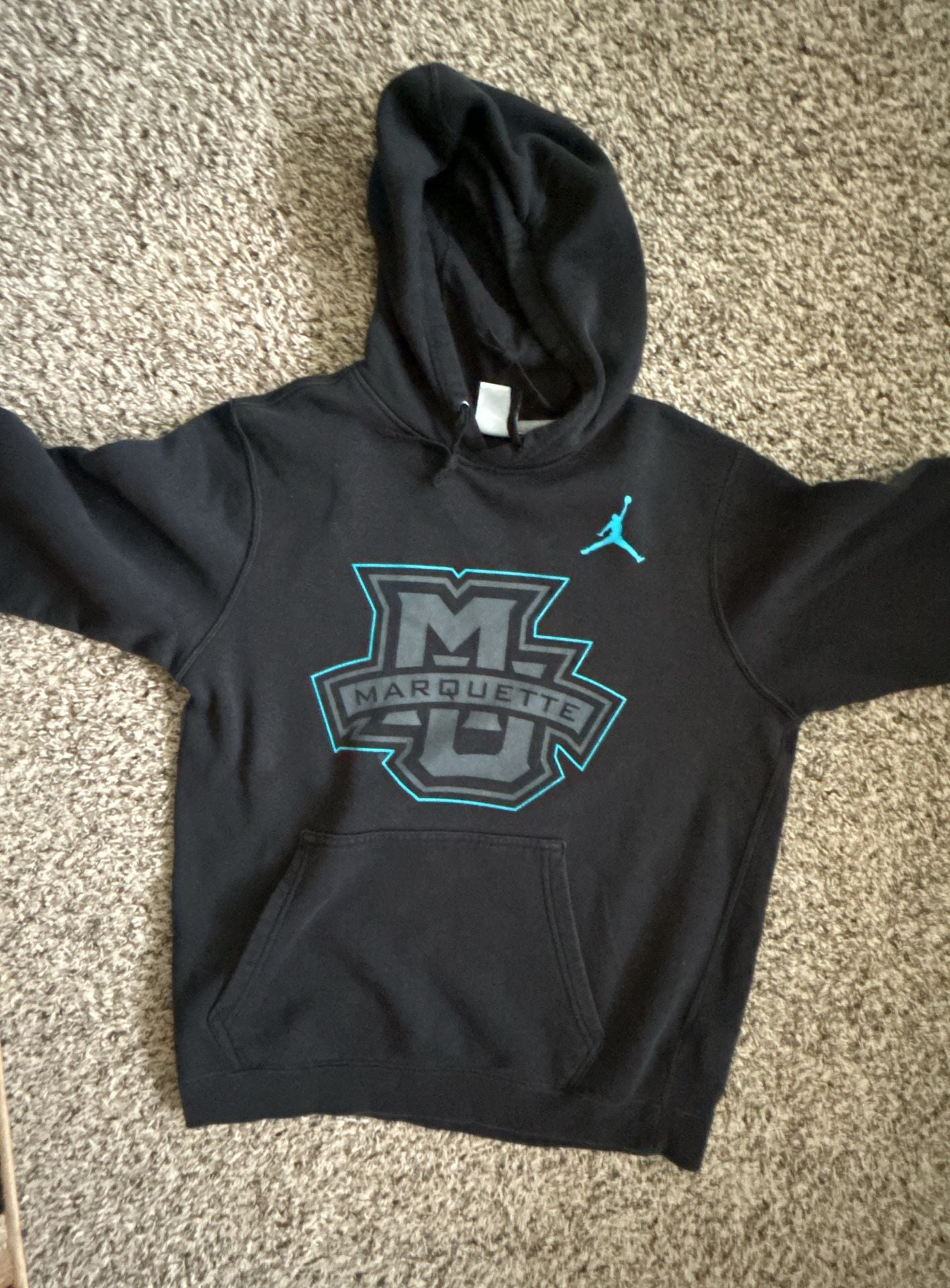 Jordan Marquette Golden Eagles Hoodie Size S Black 2