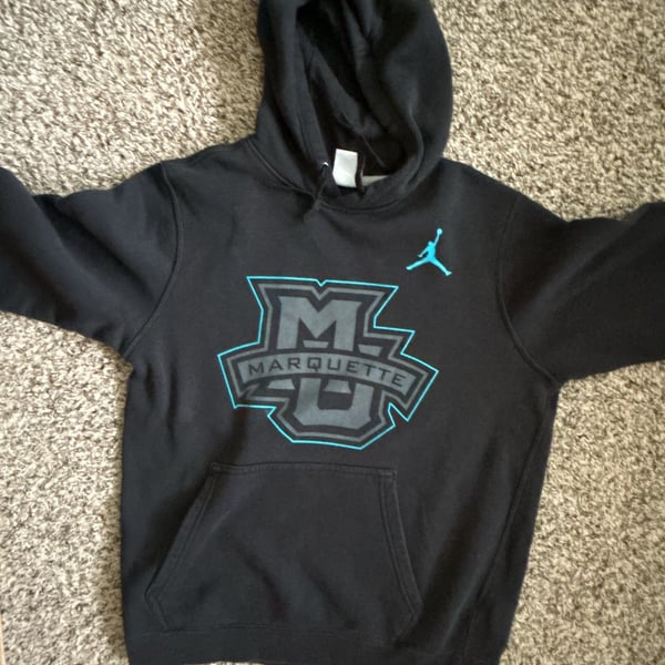 Jordan Marquette Golden Eagles Hoodie Size S Black