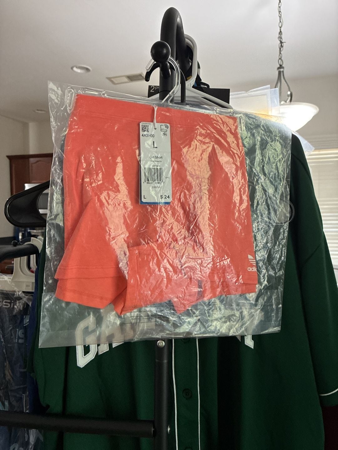 Adidas Originals Girl Short Size L Coral 1