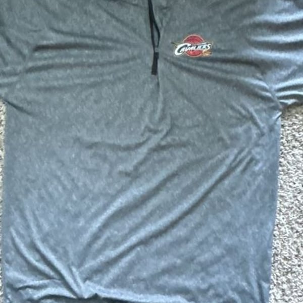 Cleveland Cavaliers 1/4-Zip Pullover Size xtra large Heather Gray
