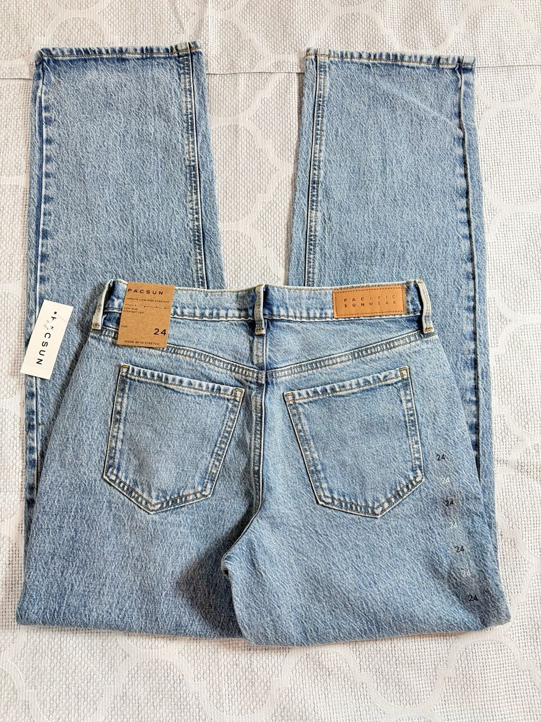 Pacsun Jordyn Low Rise Straight Leg Jeans Light Wash 3