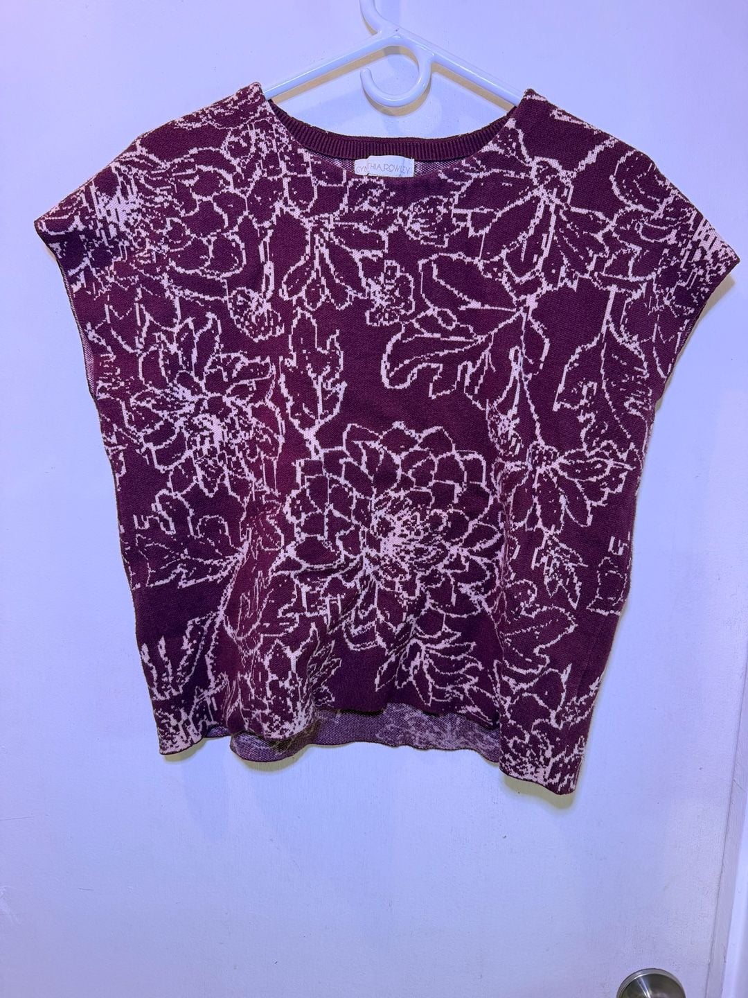 Cynthia Rowley Sleeveless Sweater Size L Burgundy Floral Knit Tank Top 3