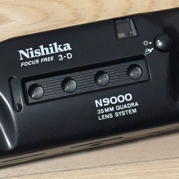 Nishika N9000 Focus Free 3-D 35mm Quadra Lens Camera