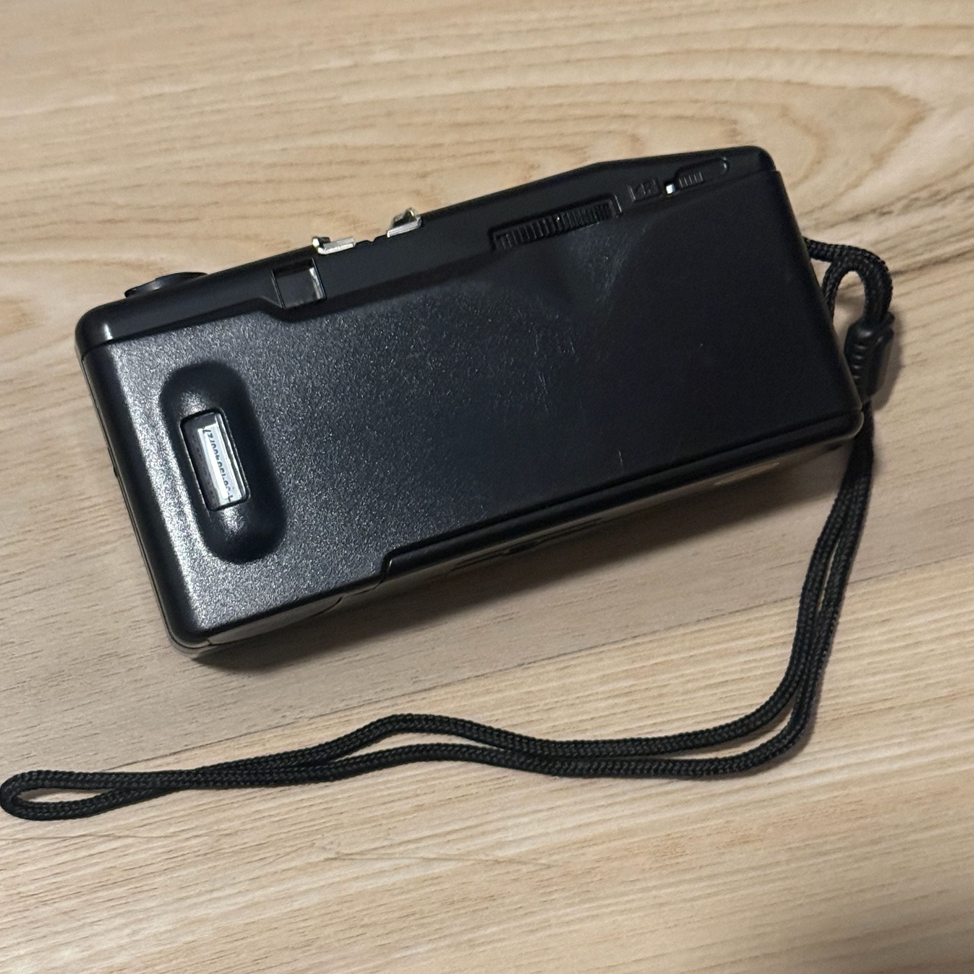 Nishika N9000 Focus Free 3-D 35mm Quadra Lens Camera 3