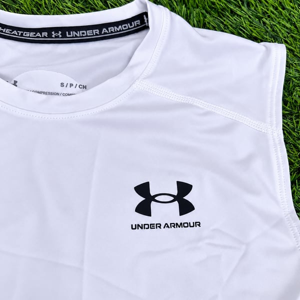 Under Armour HeatGear Compression Sleeveless Shirt Size S White