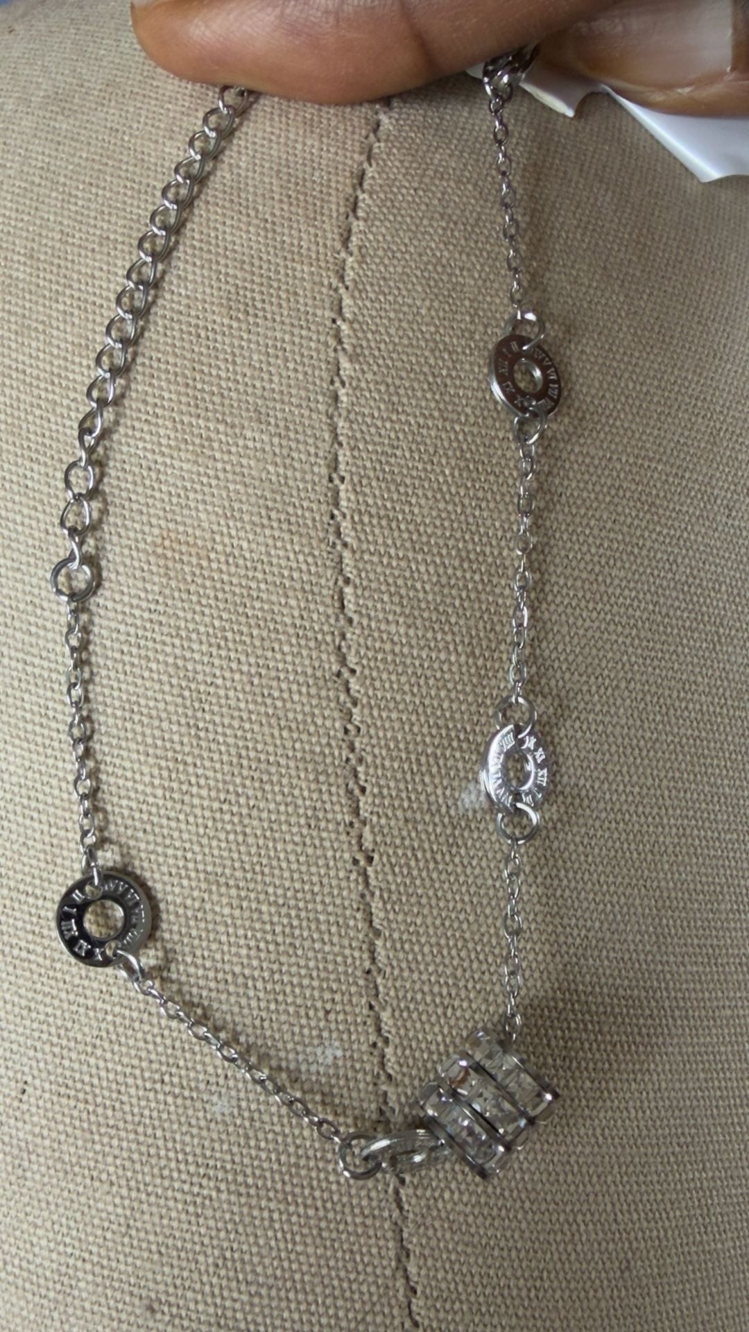 Product thumbnail 3