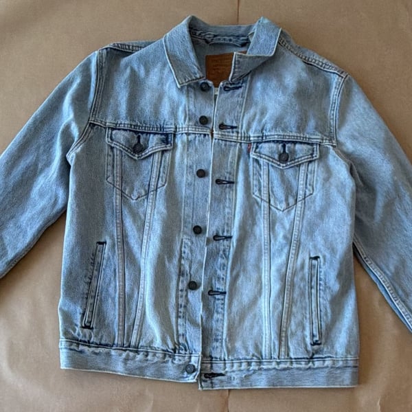 Levi’s Premium Trucker Denim Jacket Mens L 72334-0232 Embroidered Tiger Back
