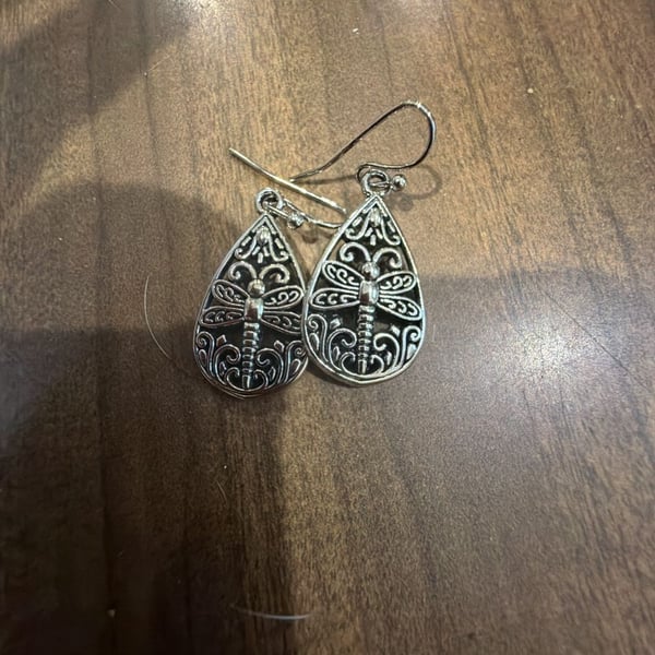 Unbranded Dragonfly Teardrop Filigree Earrings Silver Tone