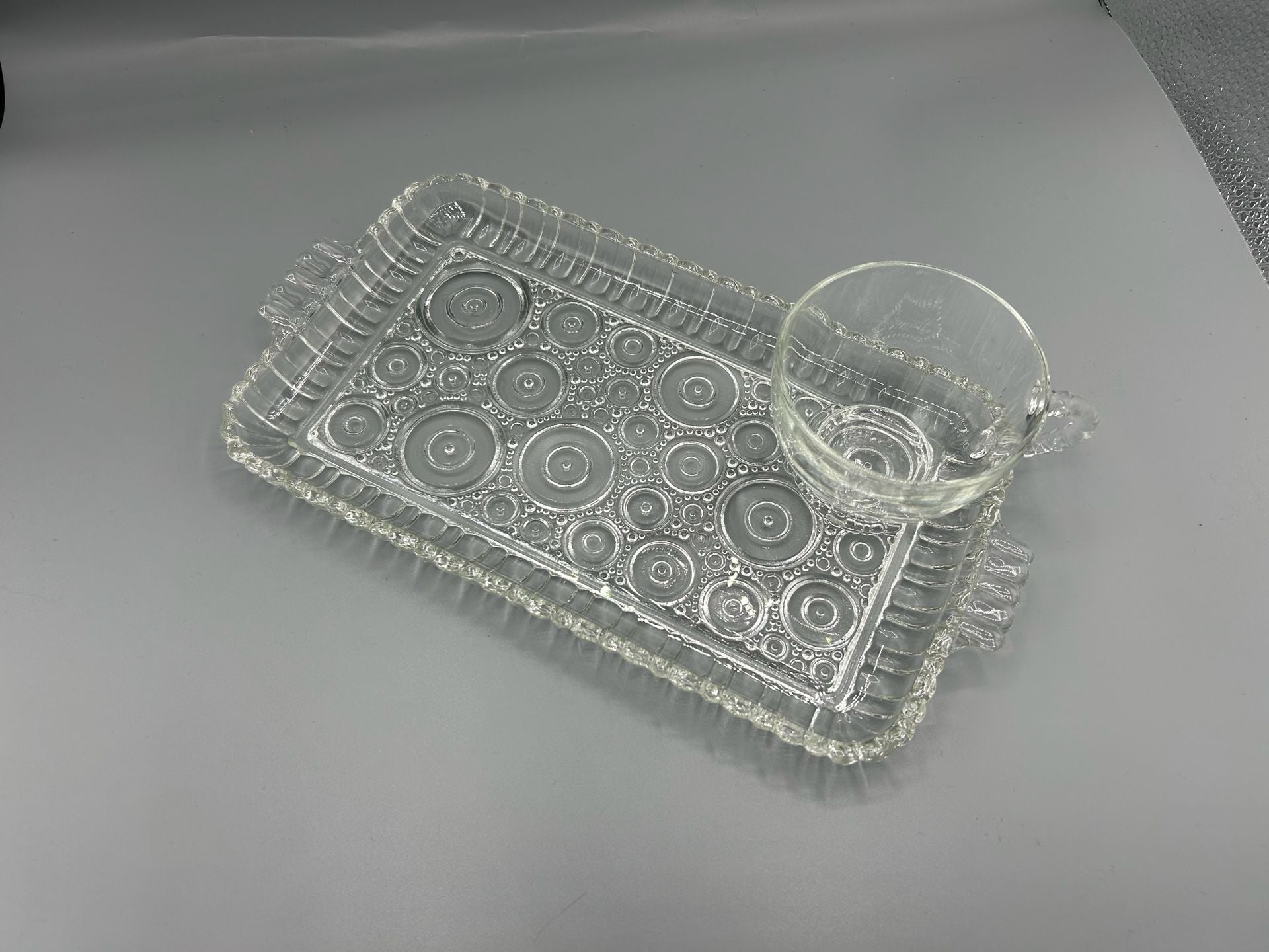 Anchor Hocking 1950s Colonial Lady Boopie Snack Tray Set 4