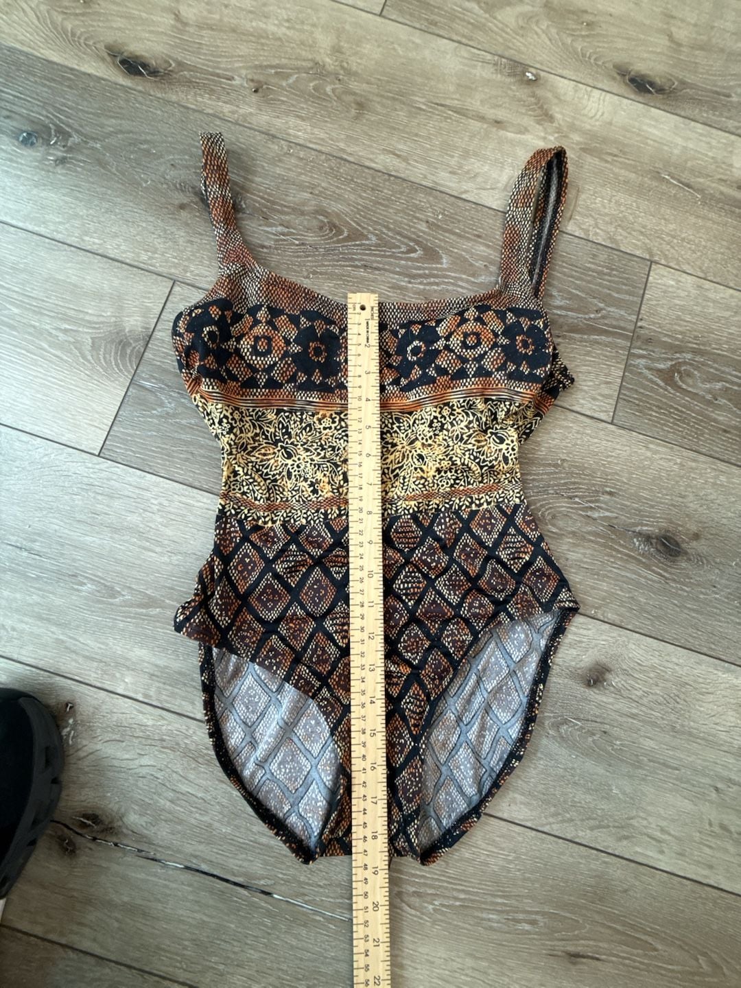 Oscar de la Renta Swimwear One Piece Swimsuit Size 8 Brown Patterned 4