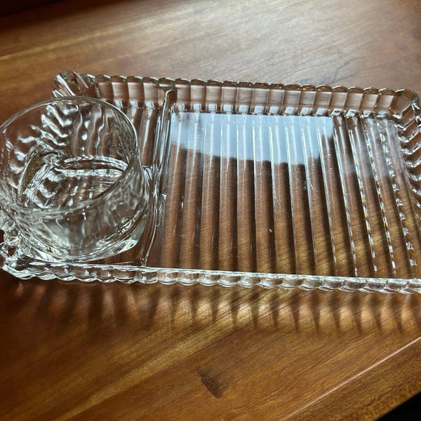 Hazel Atlas Ball and Rib Glass Sip N Smoke Snack Set . 15 pieces