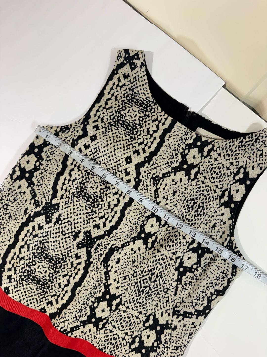 Ann Taylor LOFT Black and Cream Snake Print Linen Shift Dress Size 4 5