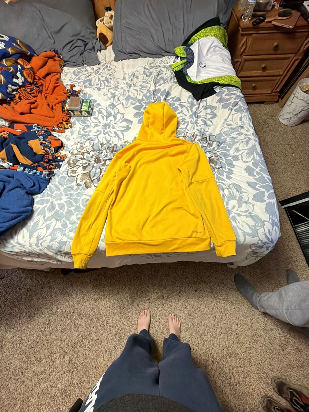 adidas Badge of Sport Pullover Hoodie Size S Yellow Camo Logo 4