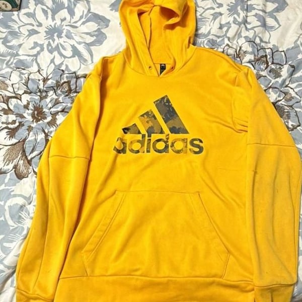 adidas Badge of Sport Pullover Hoodie Size S Yellow Camo Logo