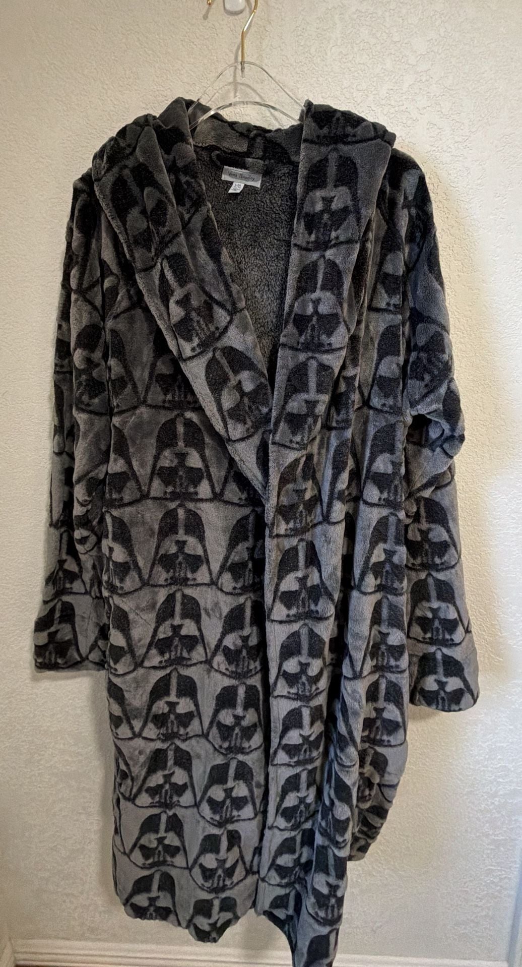 Vera Bradley Star Wars Darth Vader Robe Size L/XL Gray Hooded Fleece 1
