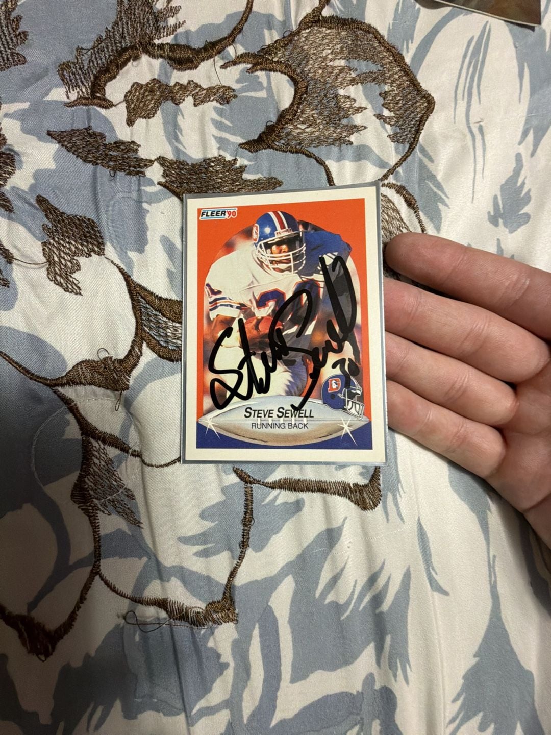 Fleer Steve Sewell Signed 1990 Football Card #30 Denver Broncos Autograph 1