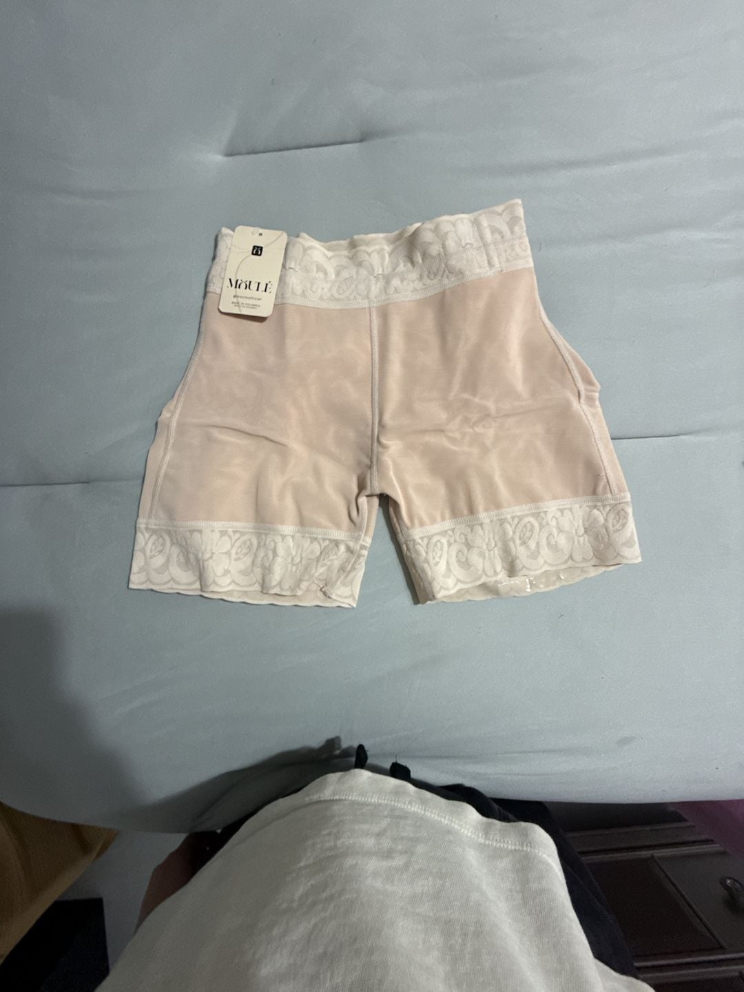Moulé Shaping Shorts Beige Lace BBL Shapewear 2