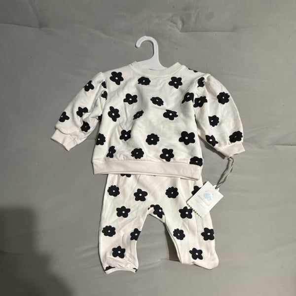Cloud Island Sweatshirt Set Black White Flower