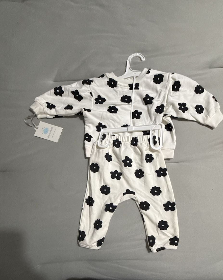 Cloud Island Sweatshirt Set Black White Flower 2