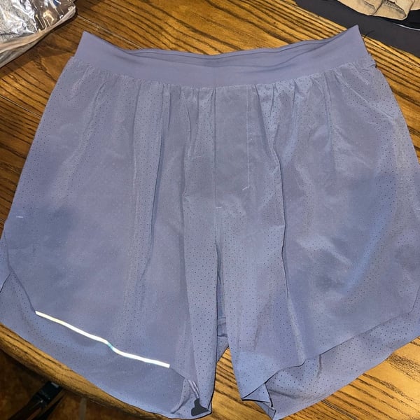 Lululemon mens Running Shorts Size M Blue Perforated Athletic