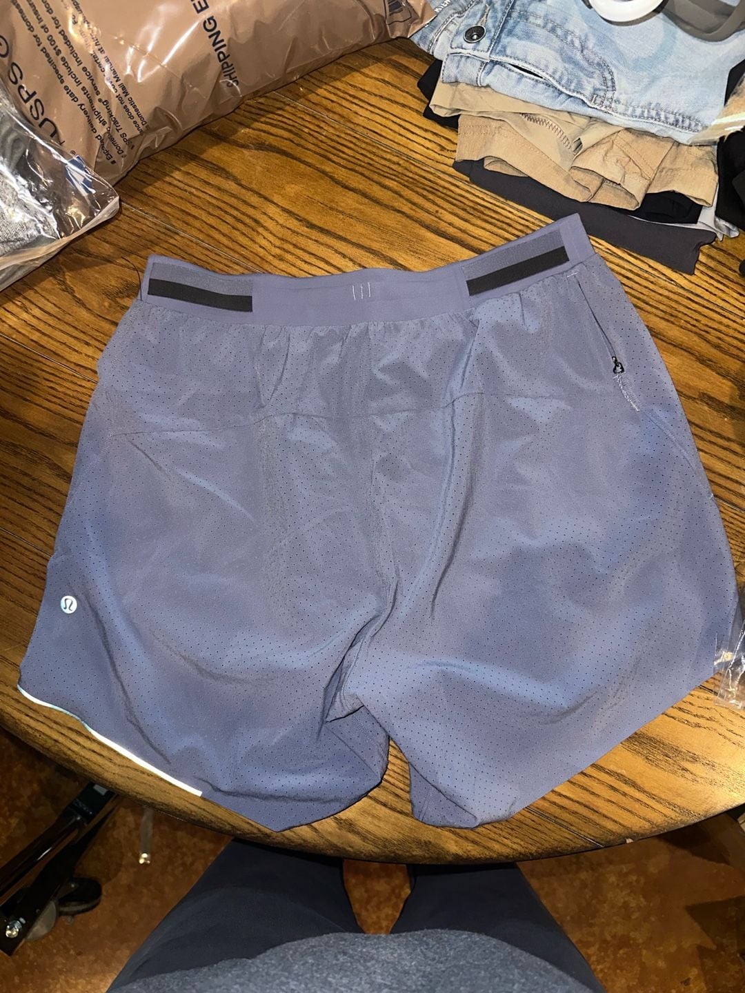 Lululemon mens Running Shorts Size M Blue Perforated Athletic 3